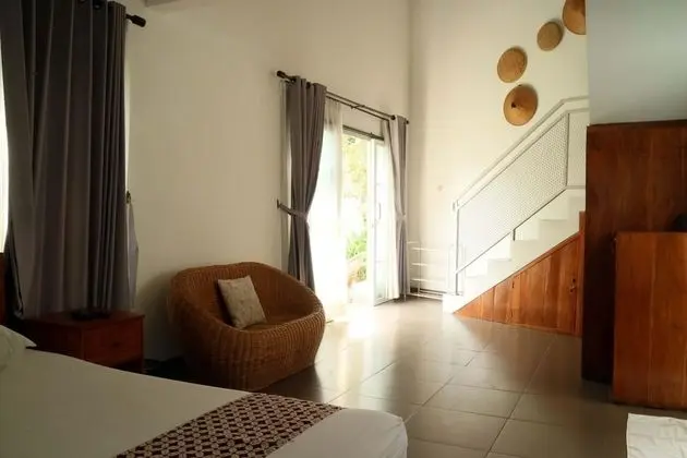 Family Bungalov, Asma Kat