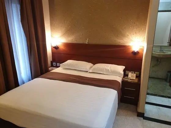 Superior Tek Büyük Yataklı Oda