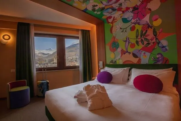 Family Oda, Şehir Manzaralı (Plus)