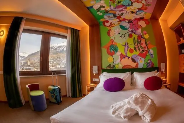 Family Oda, Şehir Manzaralı (Plus)