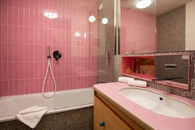 Tek Büyük veya İki Ayrı Yataklı Oda, Dağ Manzaralı (View)