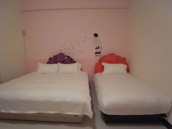 Romantic Üç Kişilik Oda, Birden Çok Yatak