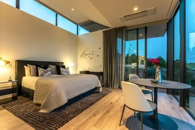 Luxury Villa (Joy)