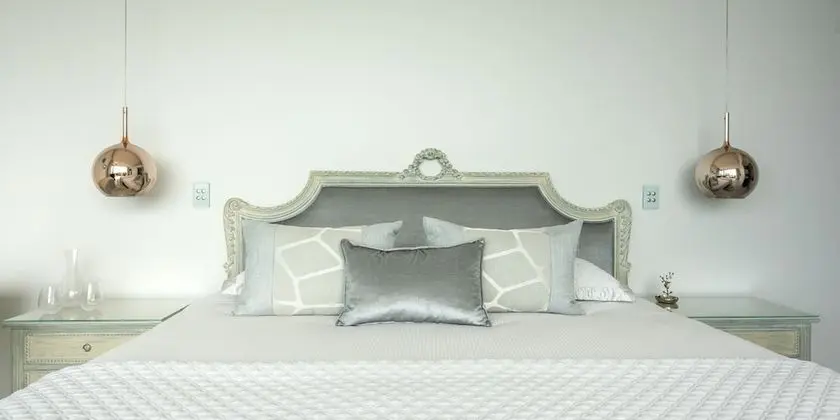 Villa (Surrender)
