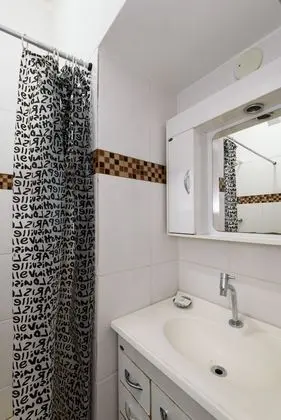 Apart Daire, 1 Çift Kişilik Yatak, Sigara İçilmez