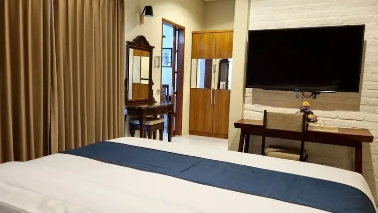 Deluxe Tek Büyük Yataklı Oda