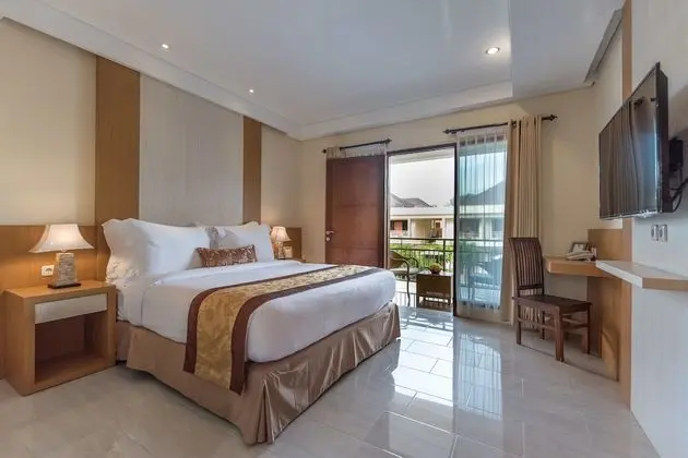 Superior Room (Pool View)