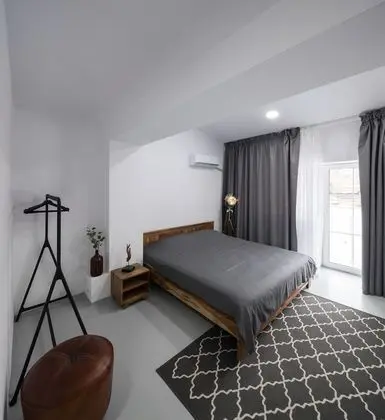 Basic Tek Büyük Yataklı Oda, 1 Büyük (Queen) Boy Yatak