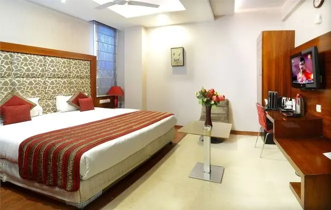 Standard Tek Büyük Yataklı Oda