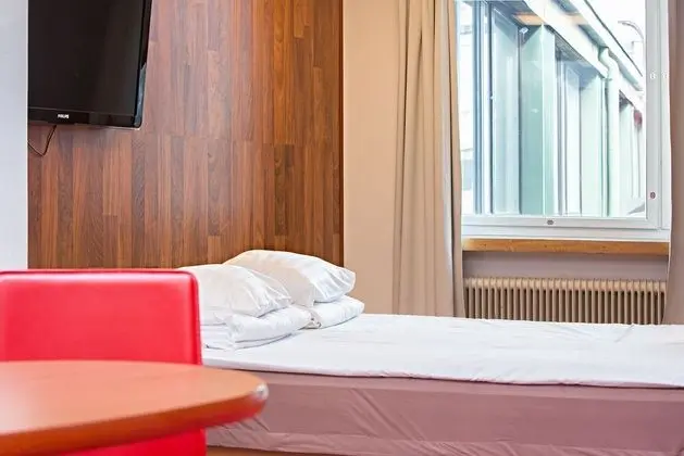 Standard Tek Büyük Yataklı Oda