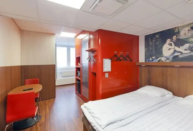 Standard Tek Büyük Yataklı Oda