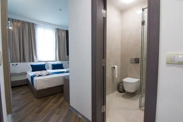 Deluxe Tek Büyük Yataklı Oda