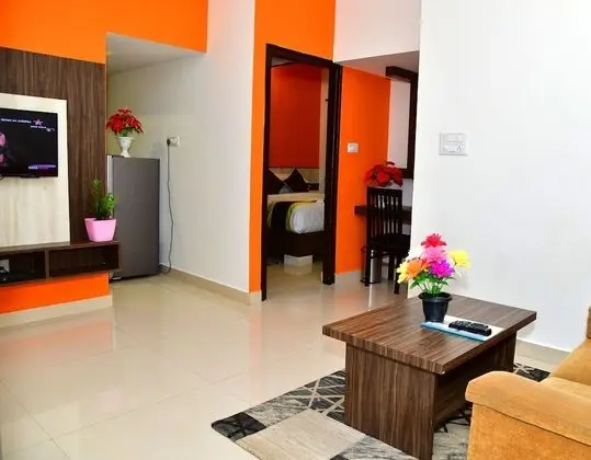 1 BHK Studio Rooms with Kitchen Amenities