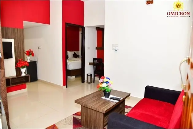 1 BHK Studio Rooms with Kitchen Amenities