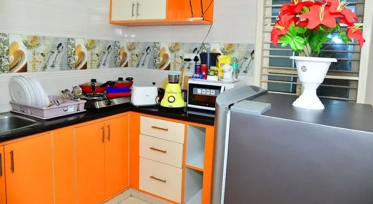 1 BHK Studio Rooms with Kitchen Amenities