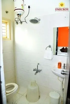 1 BHK Studio Rooms with Kitchen Amenities