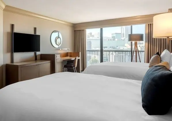 Premier Oda, 1 En Büyük (King) Boy Yatak, Balkon, Park Manzaralı