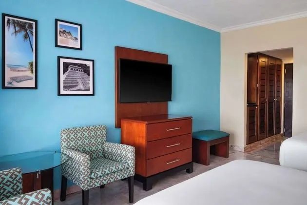 Deluxe Lagoon View Room 2 Double Beds - Non-smoking