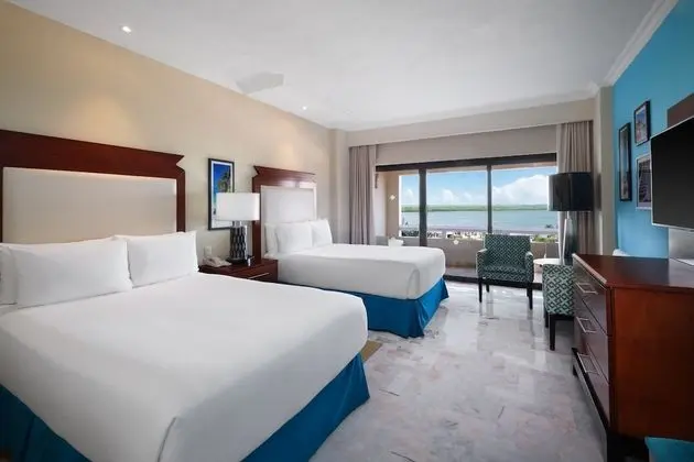 Deluxe Lagoon View Room 2 Double Beds - Non-smoking
