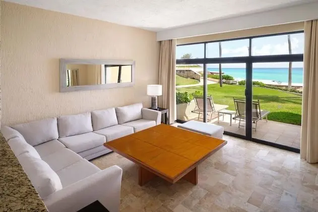 Family Suite, 3 Bedroom, 2 King Beds, 2 Double Beds, Non-Smoking