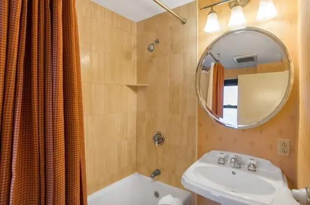 Deluxe Oda, 1 Büyük (Queen) Boy Yatak