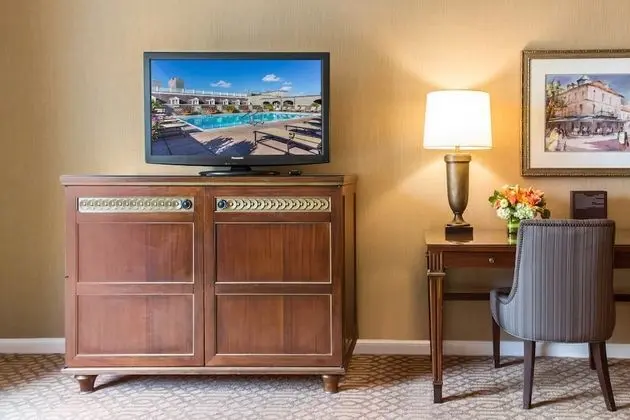 Premier Oda, Sigara İçilmez, Balkon
