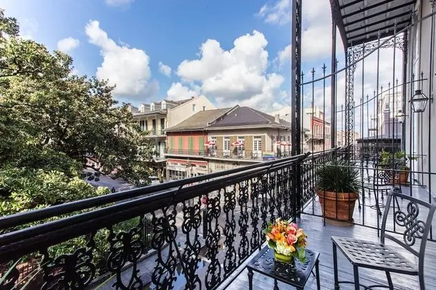 Premier Oda, Sigara İçilmez, Balkon