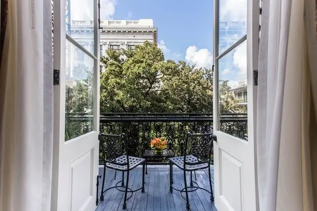 Premier Oda, Sigara İçilmez, Balkon