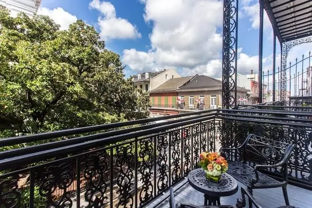 Premier Oda, Sigara İçilmez, Balkon
