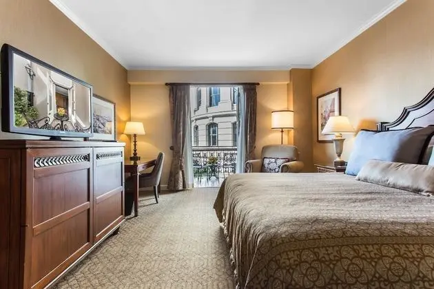 Premier Oda, Sigara İçilmez, Balkon