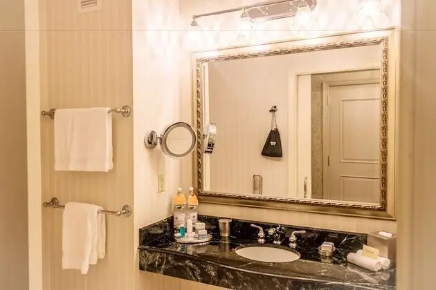 Signature Oda, 1 En Büyük (King) Boy Yatak, Engellilere Uygun