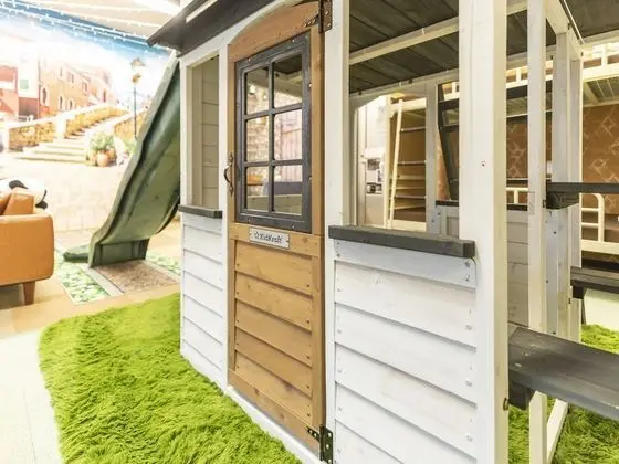 Design Dört Kişilik Oda, Sigara İçilmez, Ortak Banyo
