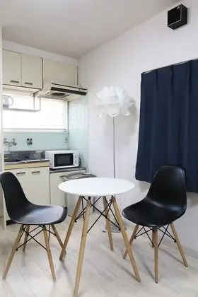 Odada yemek servisi