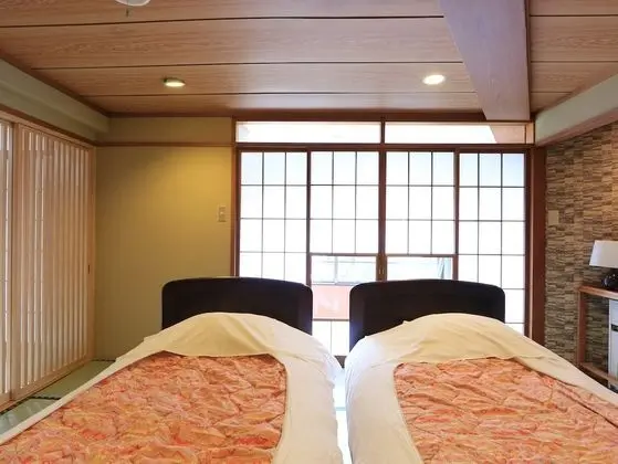 Oda (Run of the House, For 2-6 Guests)