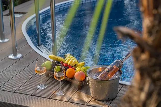 ON7 Sapanca Private suit havuz