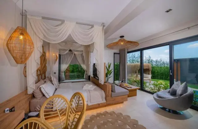 Private Honeymoon Özel Havuzlu Standard Havuzveyabahçe Manzaralı