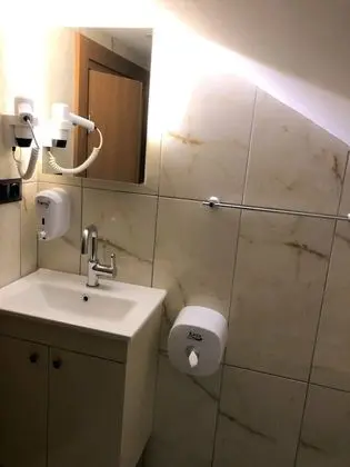 Tek Büyük Yataklı Oda, 1 Çift Kişilik Yatak