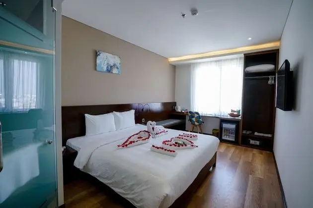 Deluxe Tek Büyük Yataklı Oda