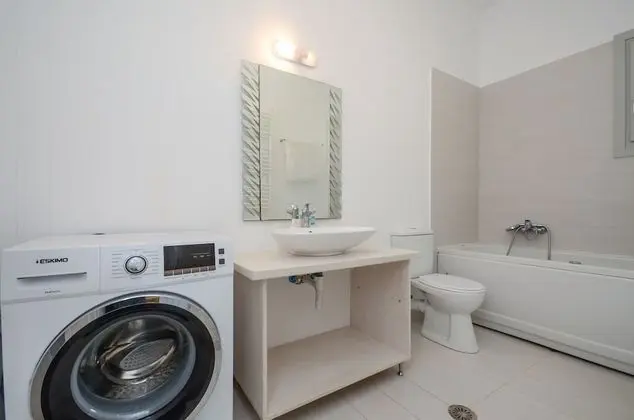 Apartment , 1 Bedroom , Jetted Tub (A2)