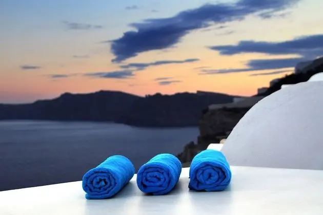 Double Room, Sea View (Lily Cave)