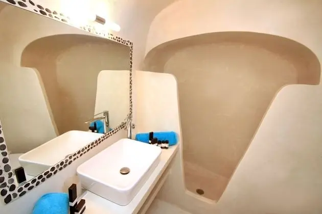 Double Room, Sea View (Lily Cave)