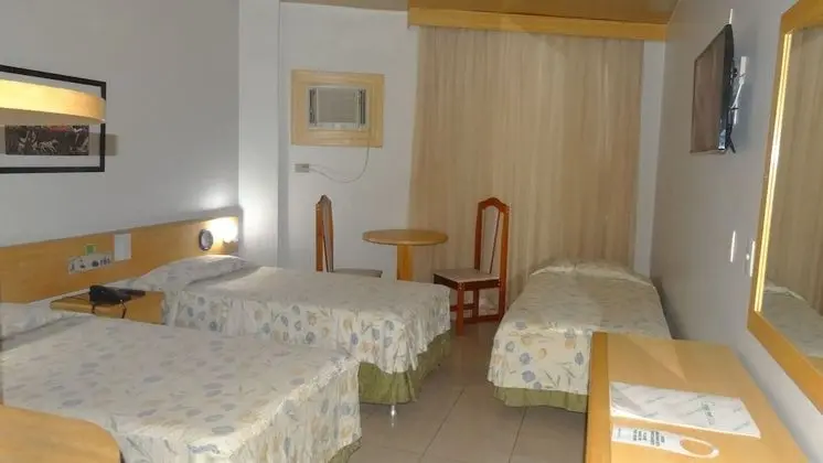 Standard Üç Kişilik Oda