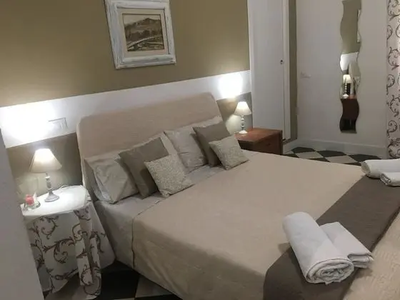 Deluxe Oda, 1 En Büyük (King) Boy Yatak