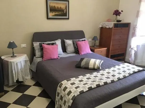 Deluxe Oda, 1 En Büyük (King) Boy Yatak