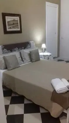 Deluxe Oda, 1 En Büyük (King) Boy Yatak