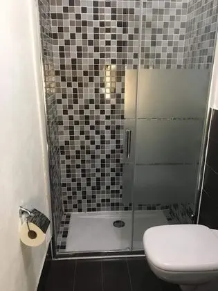 Deluxe Oda, 1 En Büyük (King) Boy Yatak