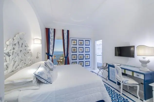 Deluxe Tek Büyük Yataklı Oda, Teras, Deniz Manzaralı