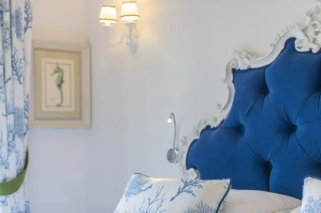 Deluxe Tek Büyük Yataklı Oda, Teras, Deniz Manzaralı