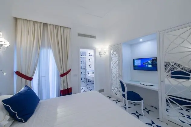 Standard Tek Büyük Yataklı Oda (con terrazza in comune)