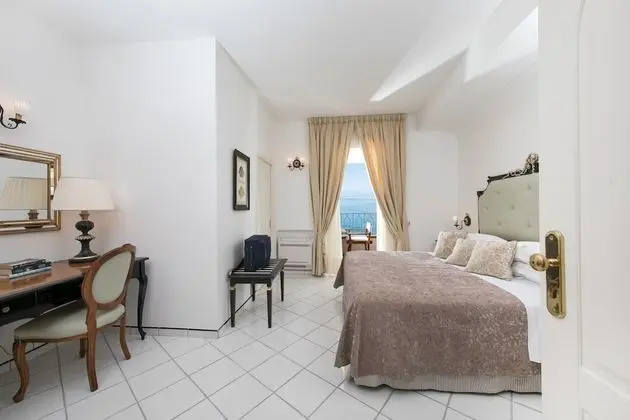 Superior Tek Büyük Yataklı Oda, Balkon, Deniz Manzaralı